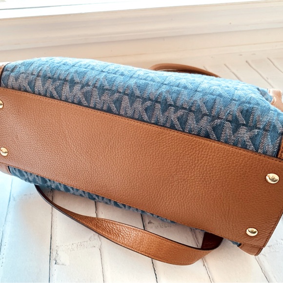 Rare! Michael Kors Hamilton Frame Out Denim Tote - Picture 5 of 15